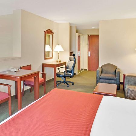 Days Inn & Suites By Wyndham Laurel Near Fort Meade Eksteriør billede
