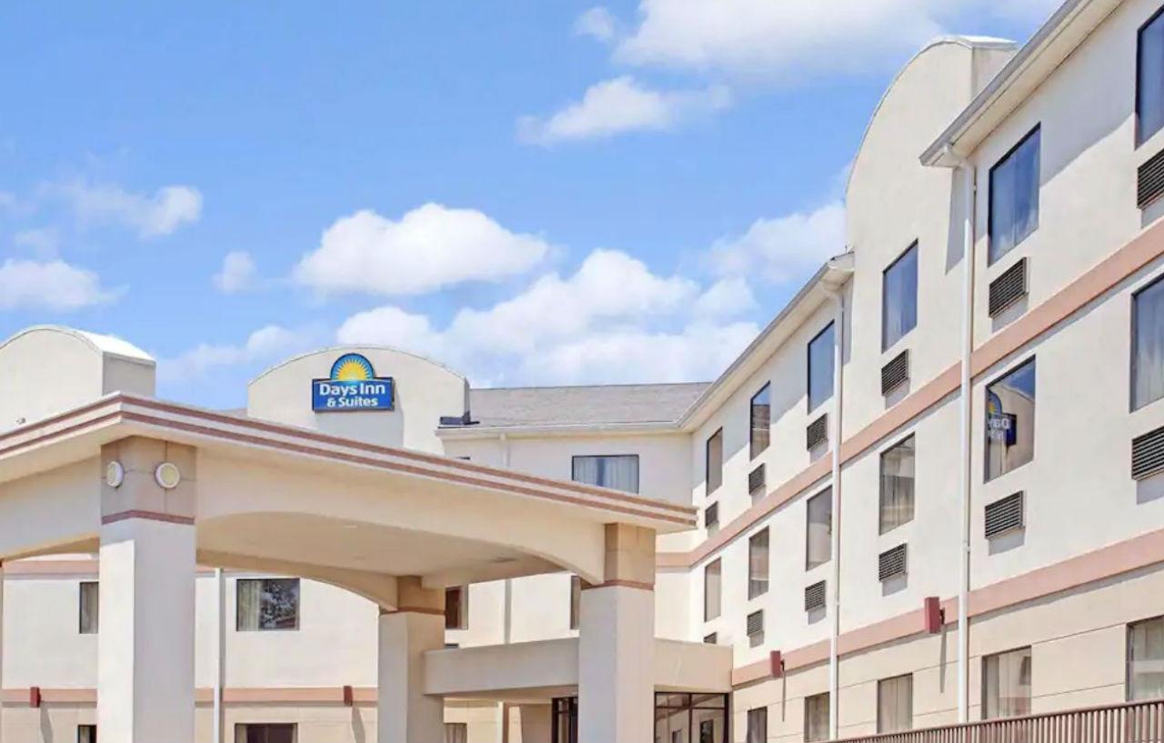Days Inn & Suites By Wyndham Laurel Near Fort Meade Eksteriør billede